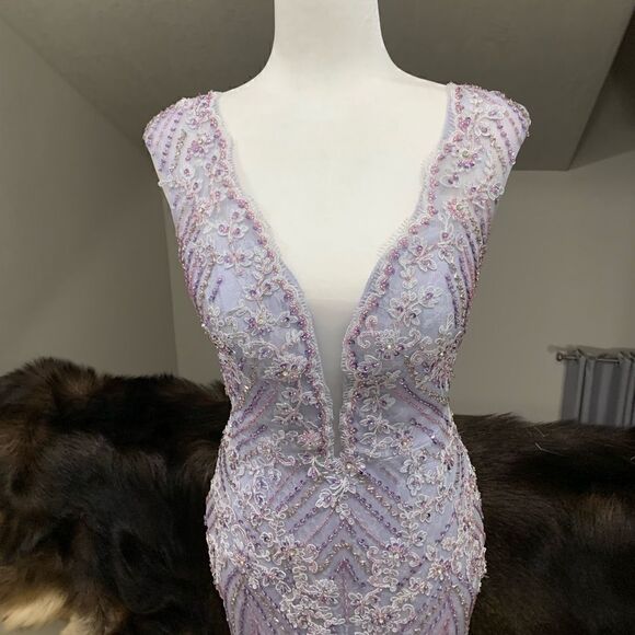 Gorgeous  Custom Embroidered Floral Lace With Beads & Sequins Fishtail Gown - Picture 2 of 15